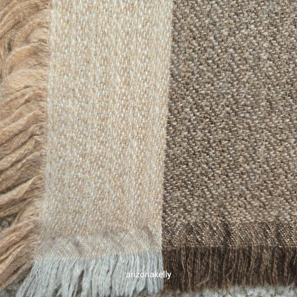 NWOT Cashmere Scarf Paneled Design Fringed On All Sides - Picture 4 of 16